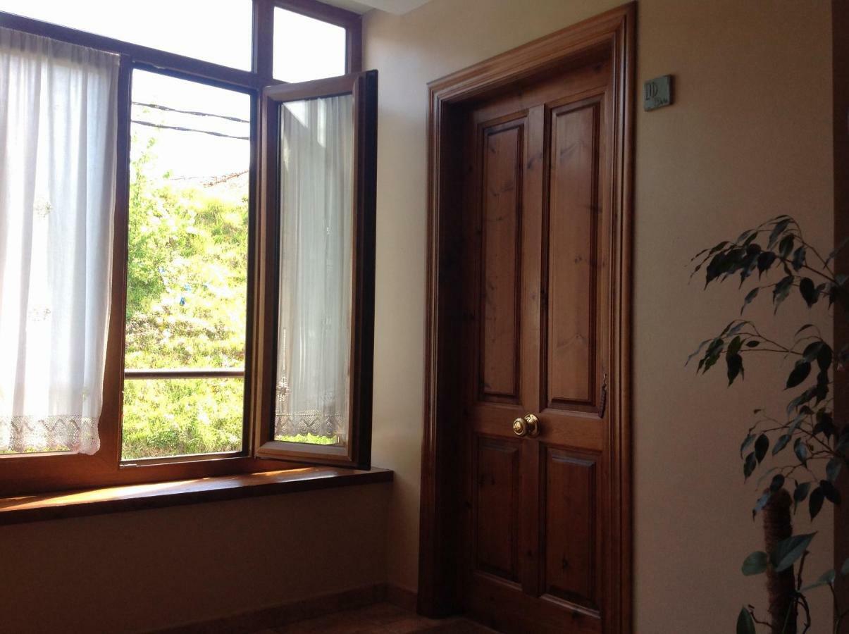 Casa De La Tila Apartman Arenas De Cabrales Kültér fotó