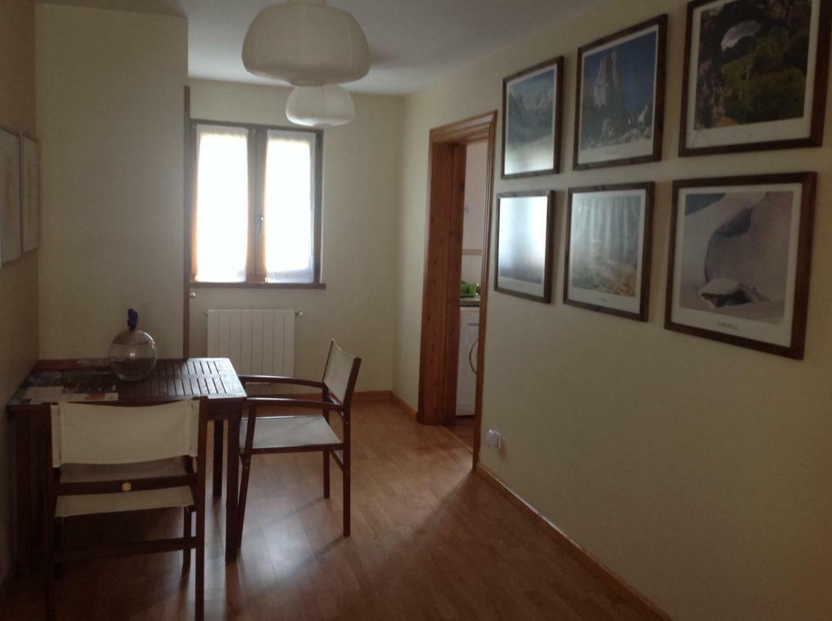 Casa De La Tila Apartman Arenas De Cabrales Kültér fotó